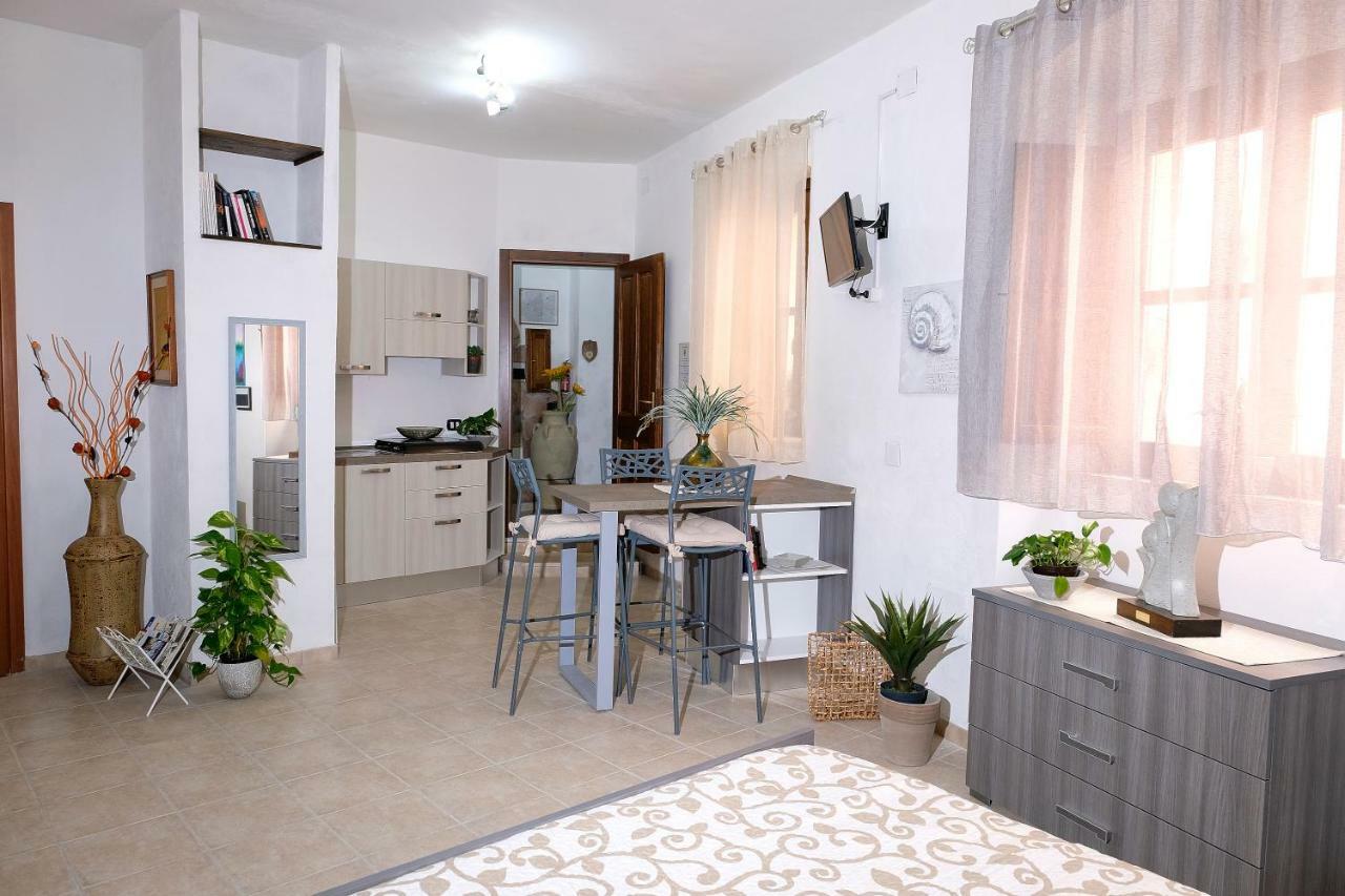 Bed & Breakfast L'Aquilino Иглесиас Экстерьер фото